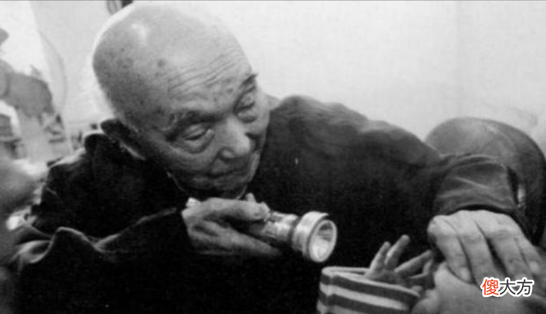 【爱历史】日本籍士兵山崎宏：在中国隐姓埋名，婚后35年妻子才知道其身份