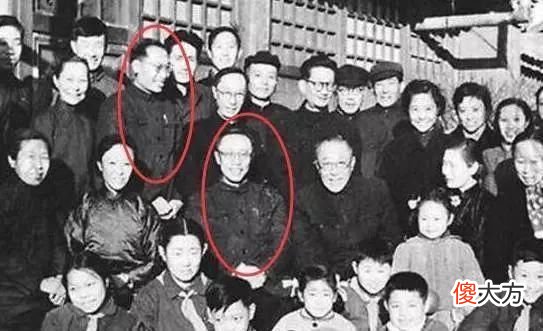 【爱历史】那英的父亲和溥仪照片曝光难道那英真的是慈禧太后的后代