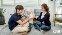 六坐八爬周岁走？你家宝宝达标了吗？这些引导方法家长要学会