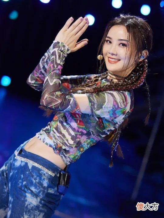 【时尚一点】光是做好这一件事，Twins的颜值就扛打了21年