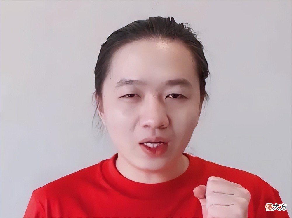 【游戏迷】吕德华变儒雅先生，粉丝都不习惯了，水友：这是被请去喝茶了吗？