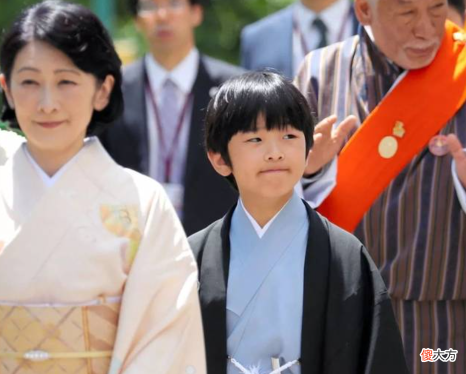【爱历史】纪子妃：40岁拼命生下继承人，笑容可怕心机重，爱和妯娌雅子比