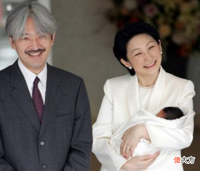【爱历史】纪子妃：40岁拼命生下继承人，笑容可怕心机重，爱和妯娌雅子比