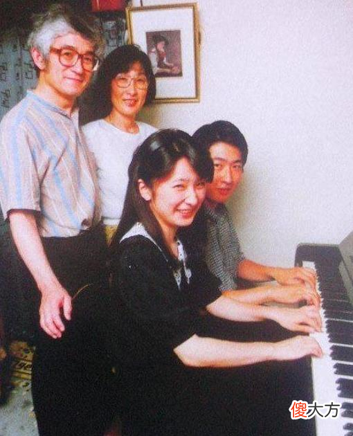【爱历史】纪子妃：40岁拼命生下继承人，笑容可怕心机重，爱和妯娌雅子比