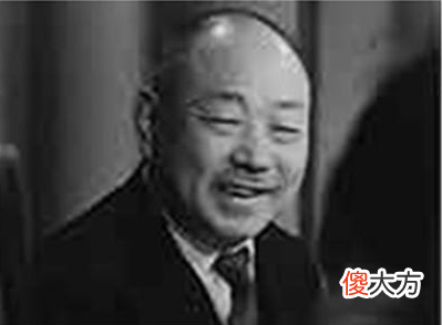 【历史故事】东条英机绞刑全过程：因手抖自杀未遂，死后满脸泪水，骨灰被偷走