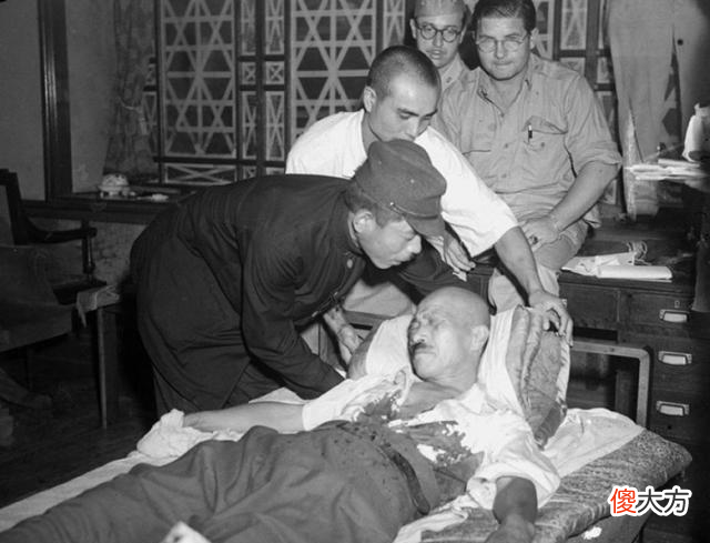 【历史故事】东条英机绞刑全过程：因手抖自杀未遂，死后满脸泪水，骨灰被偷走