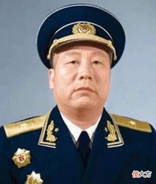 【历史故事】解放战争中，哪位高级将领降职次数最多？55年授予少将已是特批