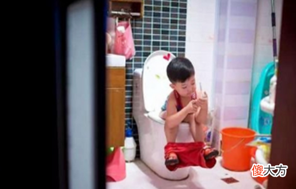 为何孩子不爱在幼儿园拉粑粑？老师不会告诉你，但父母心里要有底