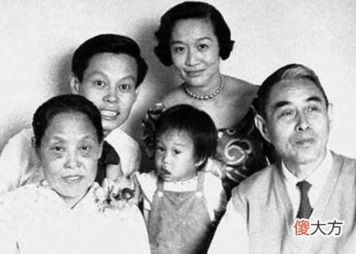 【历史故事】杨振宁：我本来就是中国人，很高兴恢复中国国籍