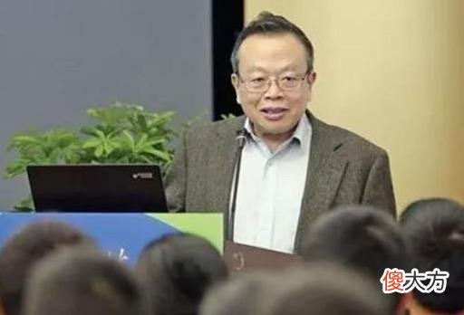 【历史故事】杨振宁：我本来就是中国人，很高兴恢复中国国籍