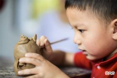 孩子做事拖延，家长不要催促，越催越慢别让他们筑起“安全屏障”