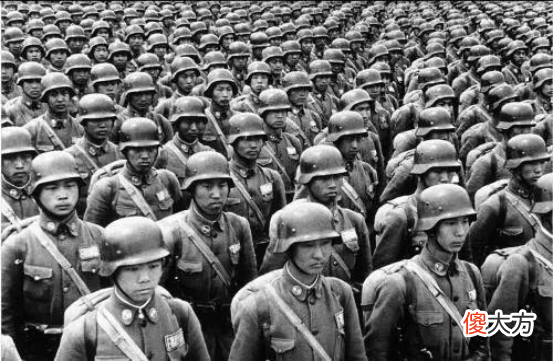 【历史故事】苏联核鱼雷差点打向美国，人类接近核战争的13天，却因一密信改变
