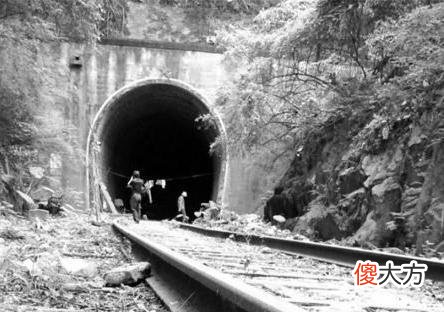 1991年幽灵列车上104人失踪，科学家上车又消失，他们去往了哪里