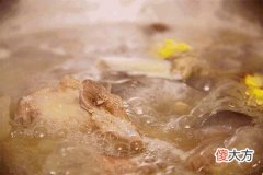 8月龄宝宝喝“骨头汤”进医院，医生吐槽：拔苗助长也需要看底子