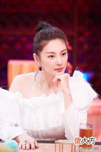 【就爱时尚】张雨绮的“大身材”时髦穿搭，露肤露多少才不会说风尘