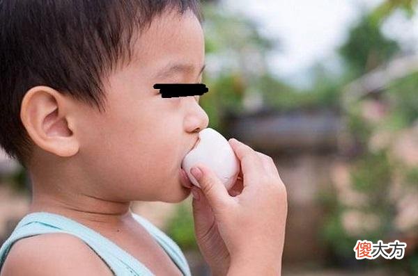 一天一个蛋，孩子健康又强壮？家长别犯傻了，补充营养这样做才对