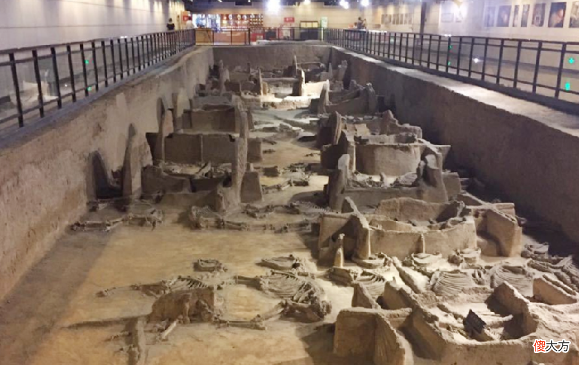 【爱历史】古代皇帝常用活人殉葬,那活人在墓中能活多久?一般人或许想不到