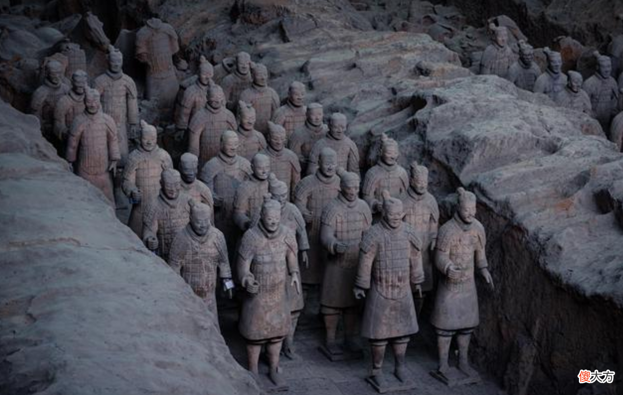 【爱历史】古代皇帝常用活人殉葬,那活人在墓中能活多久?一般人或许想不到