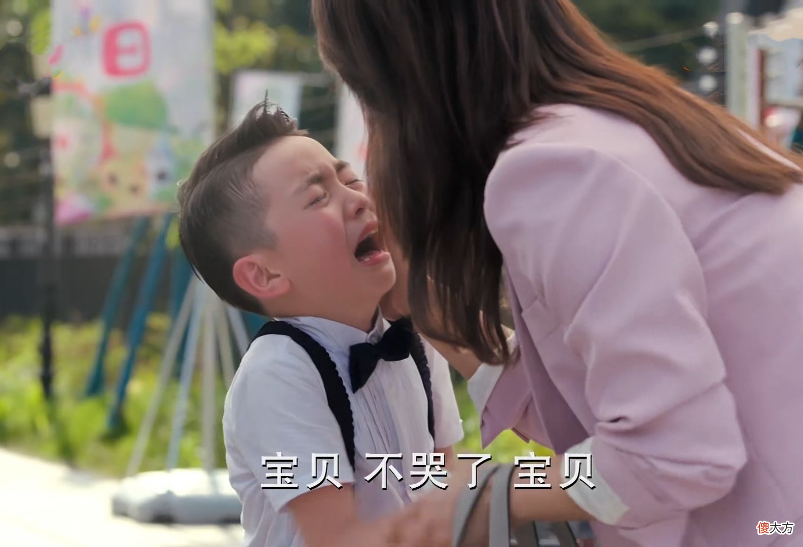 陪你一起长大：爸爸让玩妈妈让学，多大年龄做多大的事为何不对了