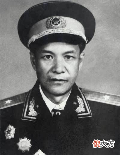 【爱历史】解放军炮轰鞍钢，干部自请处分，纵队司令不同意：处分就免了