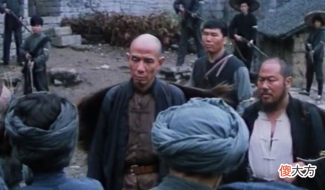 【历史故事】一位不出名的秀才，当过旧社会的保长，可竟然救过开国元帅贺龙的命