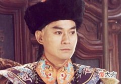 【历史故事】乾隆皇帝为什么要提前退位？真的是因为他不敢超越康熙吗？
