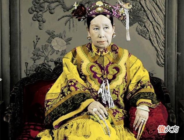 【历史故事】无价国宝“翠玉白菜”：明明在北京故宫，为什么会流落到台北？