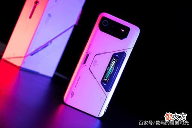 【游戏世界】你的手机能玩吗？《暗黑破坏神》玩法真不简单，硬核装备不能少