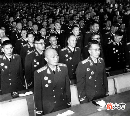 【爱历史】1955年授衔，大将候选人共有15位，除了后来的10大将，另5位是谁