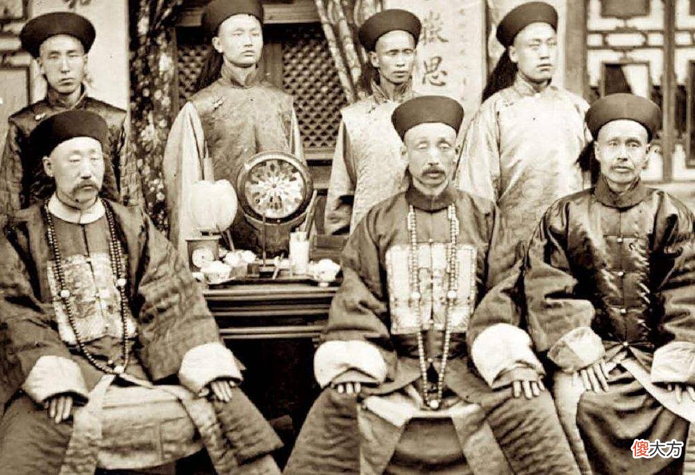 【爱历史】胡雪岩临终前留下三个遗嘱：后世子孙不要经商，后世子孙不要从政，胡李不通婚