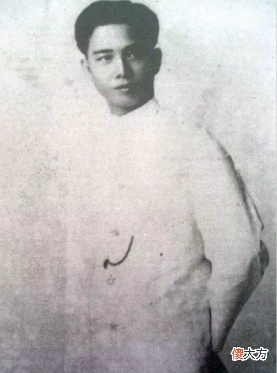 【历史故事】他写下“引刀成一快，不负少年头”，后来一步踏错，为天下人唾骂
