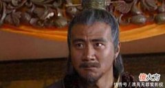 【爱历史】朱元璋深夜批奏折，宫女进去送膳食却被砍头，究竟是不是真的？