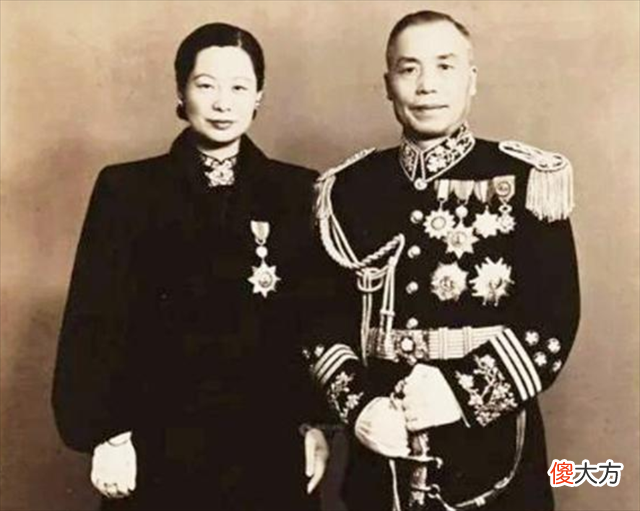 【历史故事】李宗仁一生三婚,亏欠原配太多,独子为母不平:母亲她守70年活寡