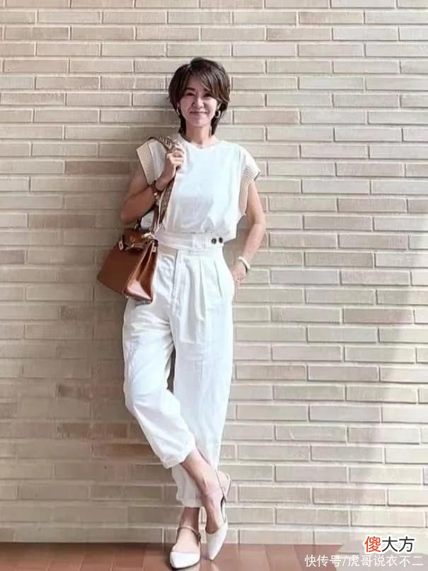 【就爱时尚】别再说中国大妈不懂穿衣了，个个优雅又时尚，丝毫不输日本主妇