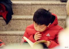 孩子沉迷游戏家长负全责！这4种家庭，孩子想网络成瘾都难