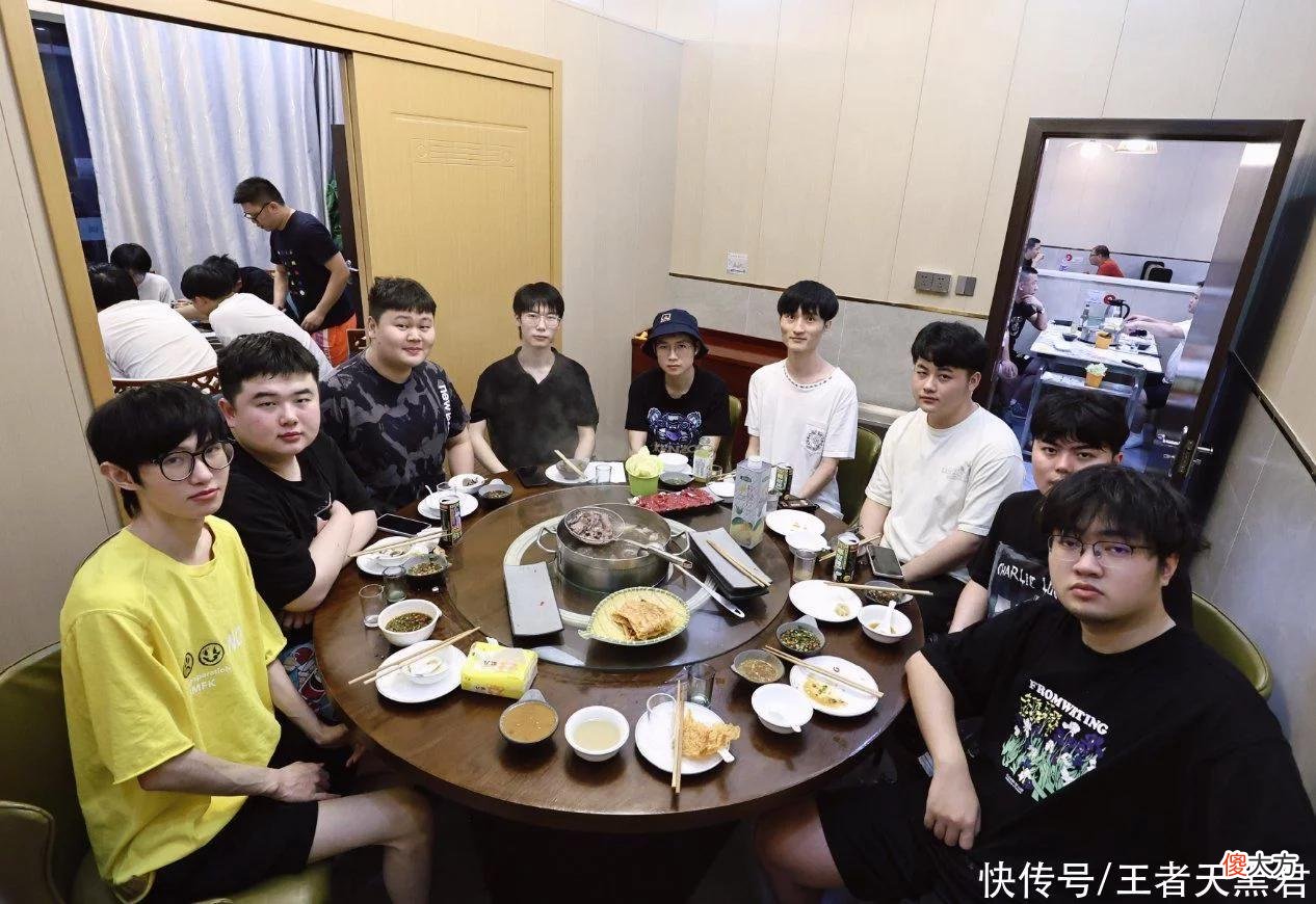 【游戏迷】AG季后赛形势分析:拿两小分就稳晋级,就算被WE零封也有机会