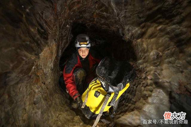 “深度时间”实验：8男7女在完全黑暗，没有钟表的洞穴里住了40天