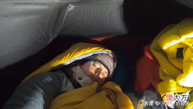 “深度时间”实验：8男7女在完全黑暗，没有钟表的洞穴里住了40天