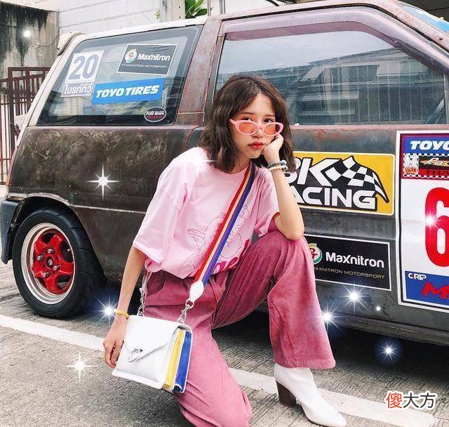 【就爱时尚】元气少女穿搭技巧：撞色系搭配，让你瞬间变成少女