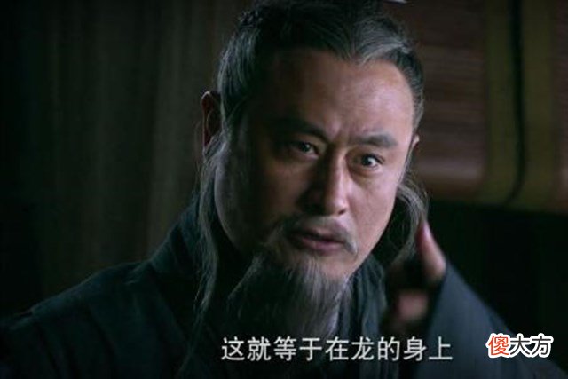 【爱历史】李斯为什么会被秦始皇重用，出了什么主意，帮助完成了统一霸业