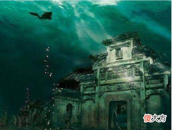 浙江一水潭被抽干后，发现“龙宫”，毫不逊色于秦兵马俑！