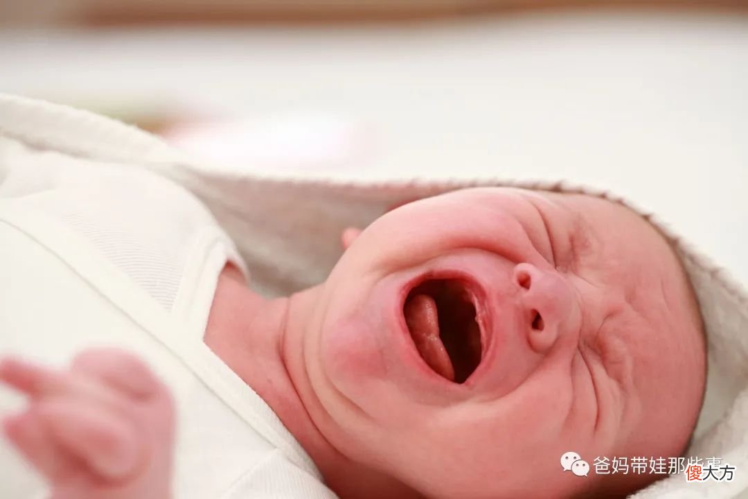 宝宝出生的前2个小时在干什么？不仅是睡觉