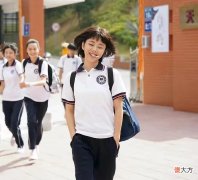【就爱时尚】学学校园剧女主穿搭，青春靓丽，谁更讨喜？