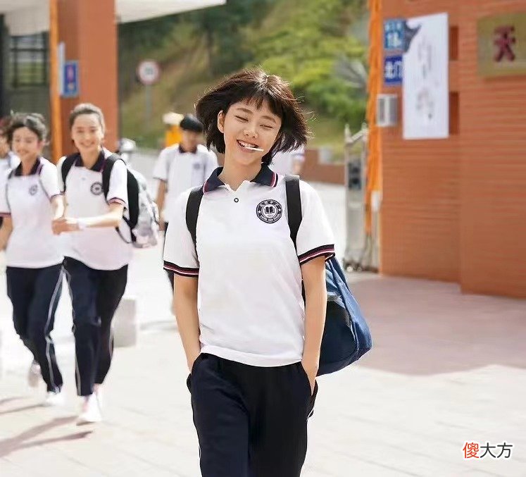 【就爱时尚】学学校园剧女主穿搭，青春靓丽，谁更讨喜？
