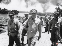 【历史故事】121公里“巴丹死亡行军”，日军无人性虐杀，上万名美菲战俘死亡