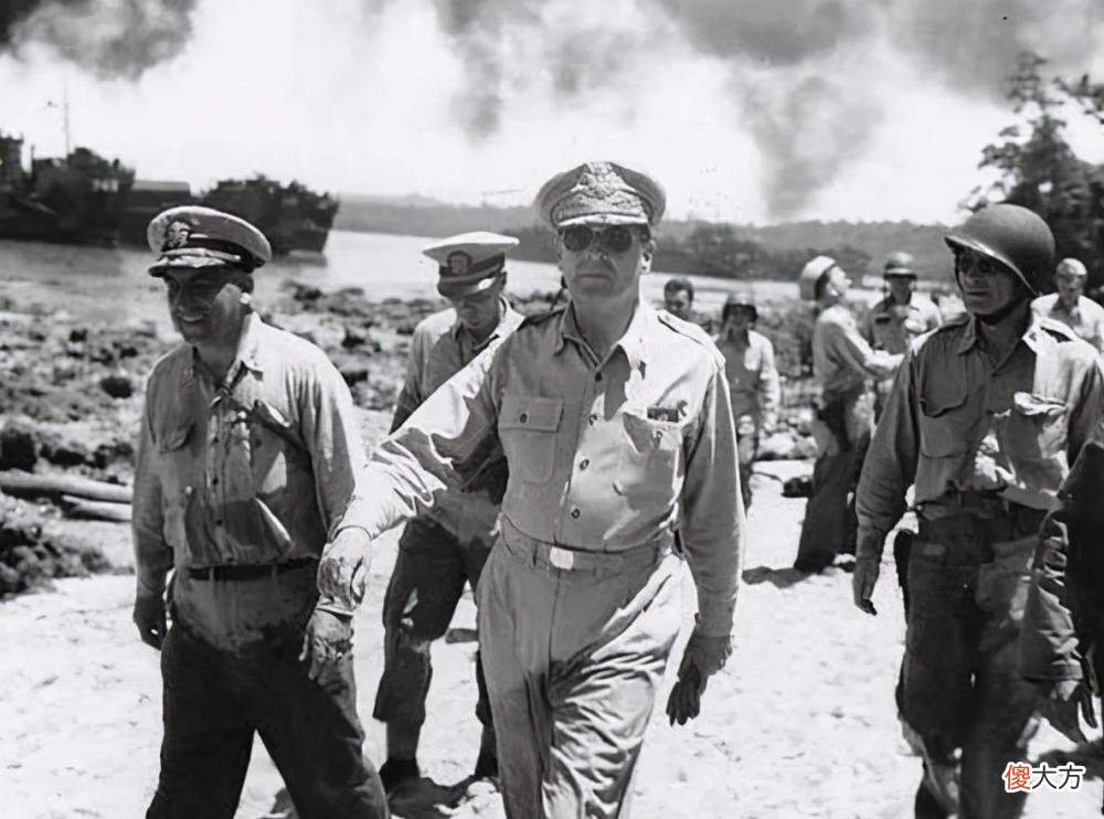 【历史故事】121公里“巴丹死亡行军”，日军无人性虐杀，上万名美菲战俘死亡