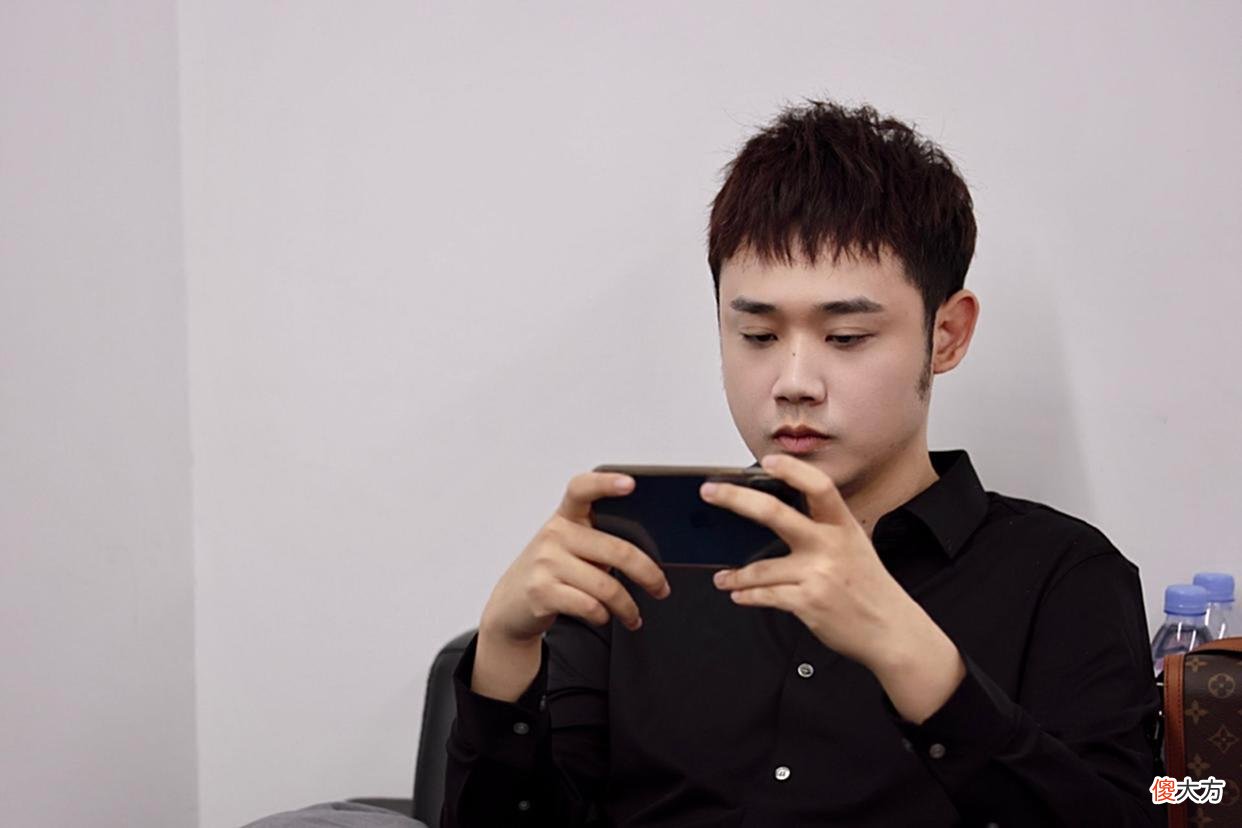 【游戏世界】爱思又现离谱操作，还不如上六点六保护一诺，月光可以再次回归了