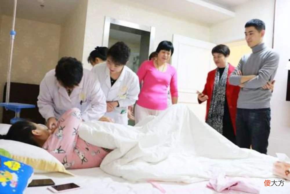 在家母乳喂养宝宝时，亲人不懂回避咋办？3个妙招帮宝妈巧妙化解