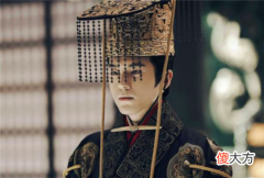 【爱历史】历史上在位超50年的皇帝仅5人，除了康熙乾隆祖孙，还有一对父子