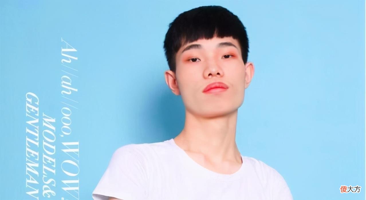 【游戏世界】和平精英：鱼、猴大战之后鲨鱼直播间再起争执，网友：这一次我挺兔子！